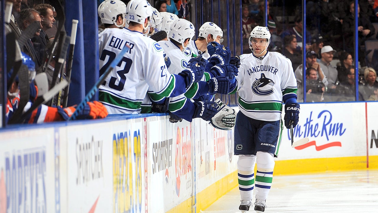 Vrbata scores twice to lead Canucks to narrow win over Oilers